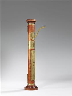 Fac-similé d'une flûte à bec ténor dite flûte colonne ténor attribuée à Hans Rauch von Schratt (E.691, Musée de la musique, Paris)